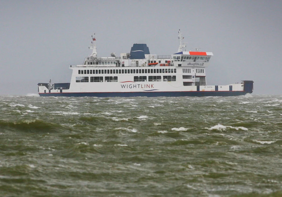 “ISLAND’S TOURISM INDUSTRY IS BEING DRAINED BY POOR SERVICE AND HIGH FARES” – READER ‘FED UP WITH WIGHTLINK’